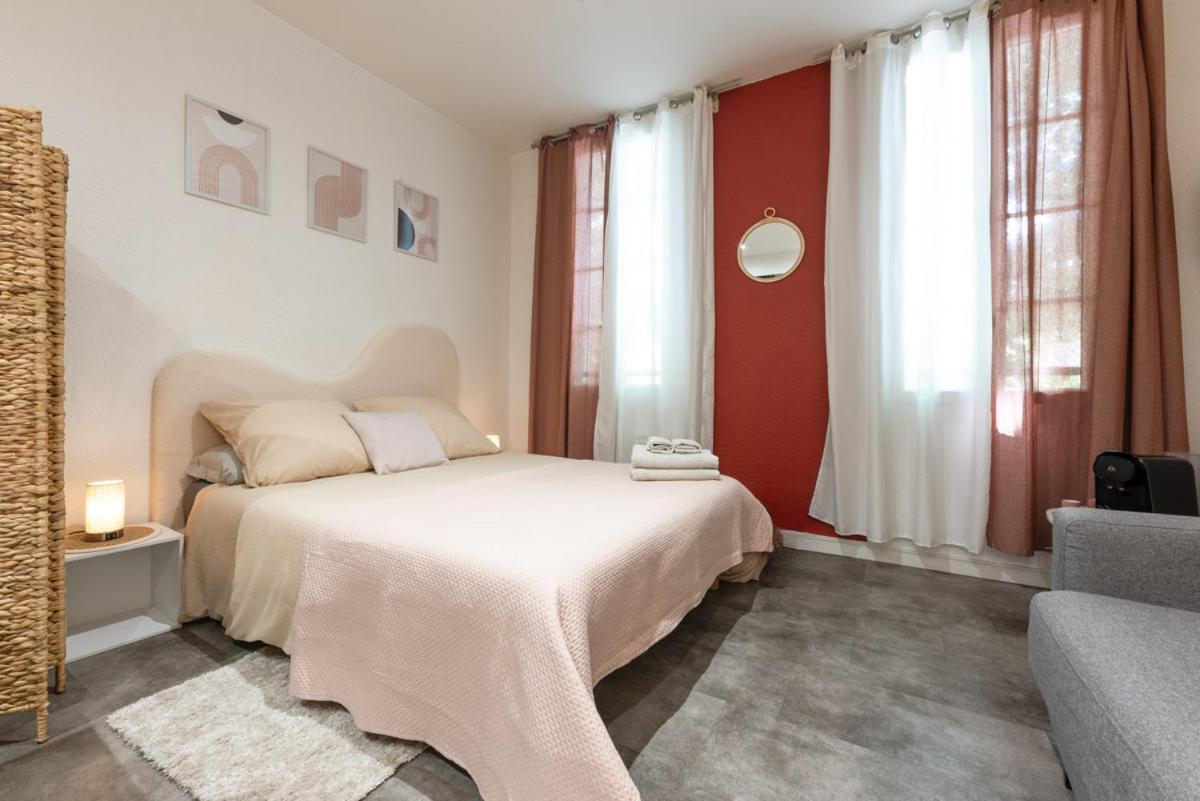 La Casita - Studio Confort Avec Parking Prive - Lit Douillet - Centre Uzes, Pont Du Gard Exterior photo